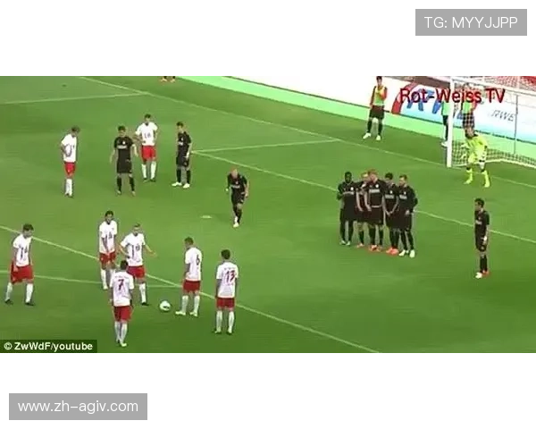 足球直接任意球破门是否更依赖球员个人技术还是战术配合